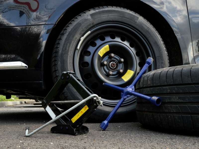tyre-puncture-process